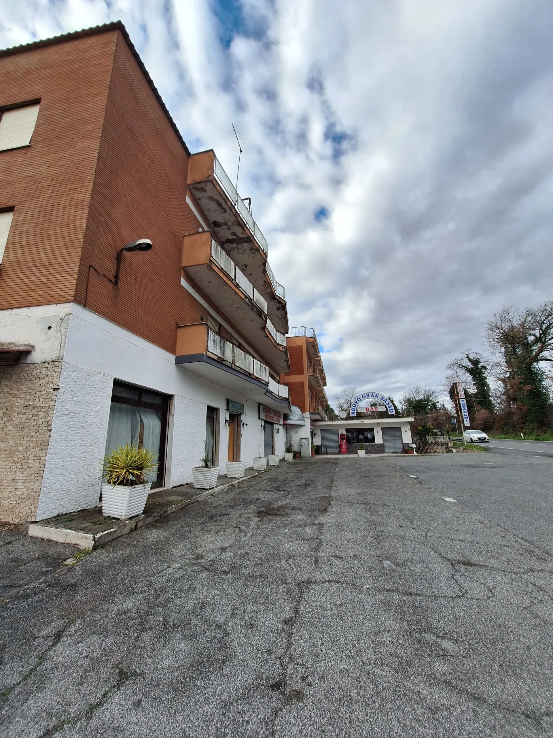 Foto 6 di 12 - Palazzo o stabile in vendita a Morlupo