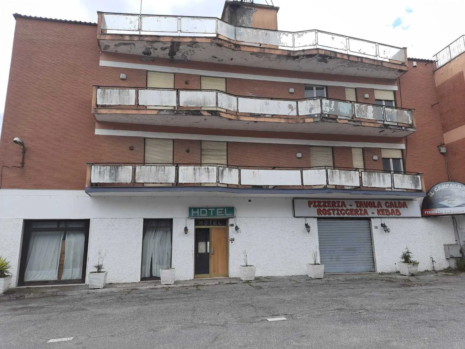 Foto 7 di 12 - Palazzo o stabile in vendita a Morlupo