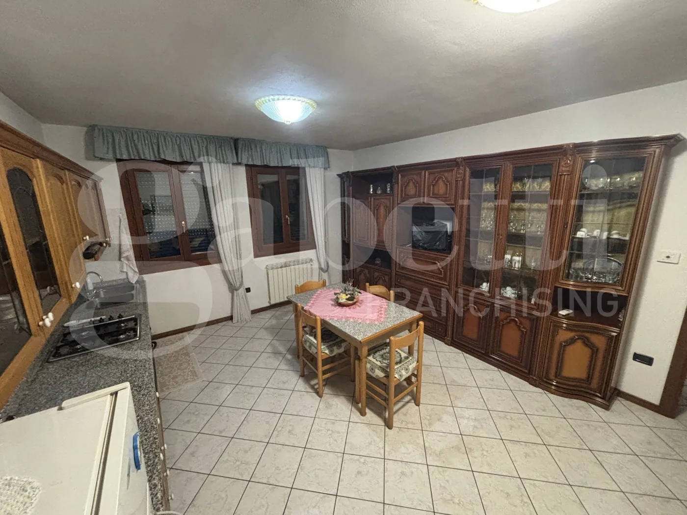 Foto 1 di 17 - Appartamento in vendita a Cavarzere