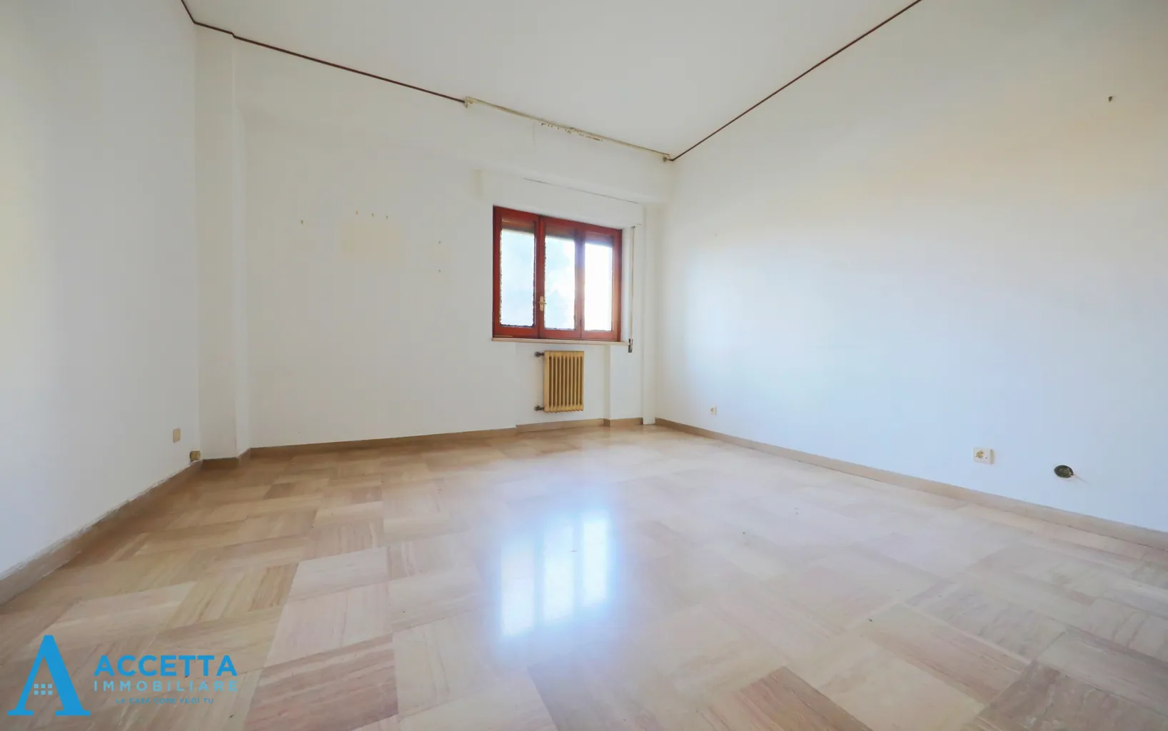 Foto 5 di 24 - Appartamento in vendita a Taranto