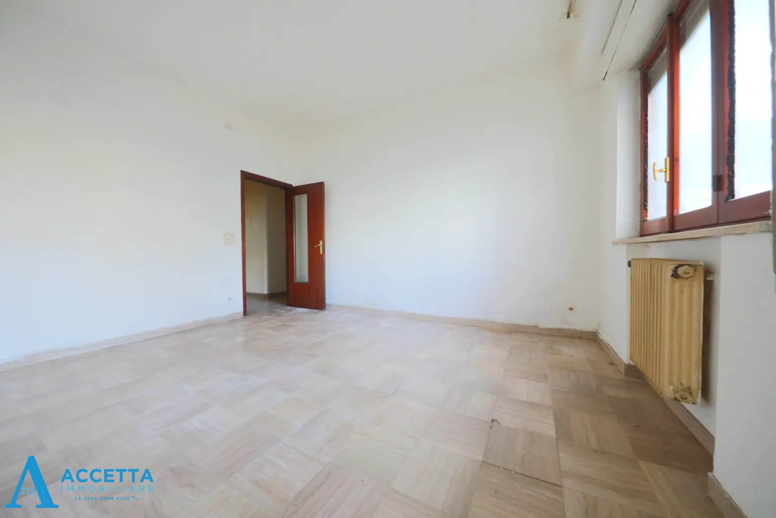Foto 10 di 24 - Appartamento in vendita a Taranto