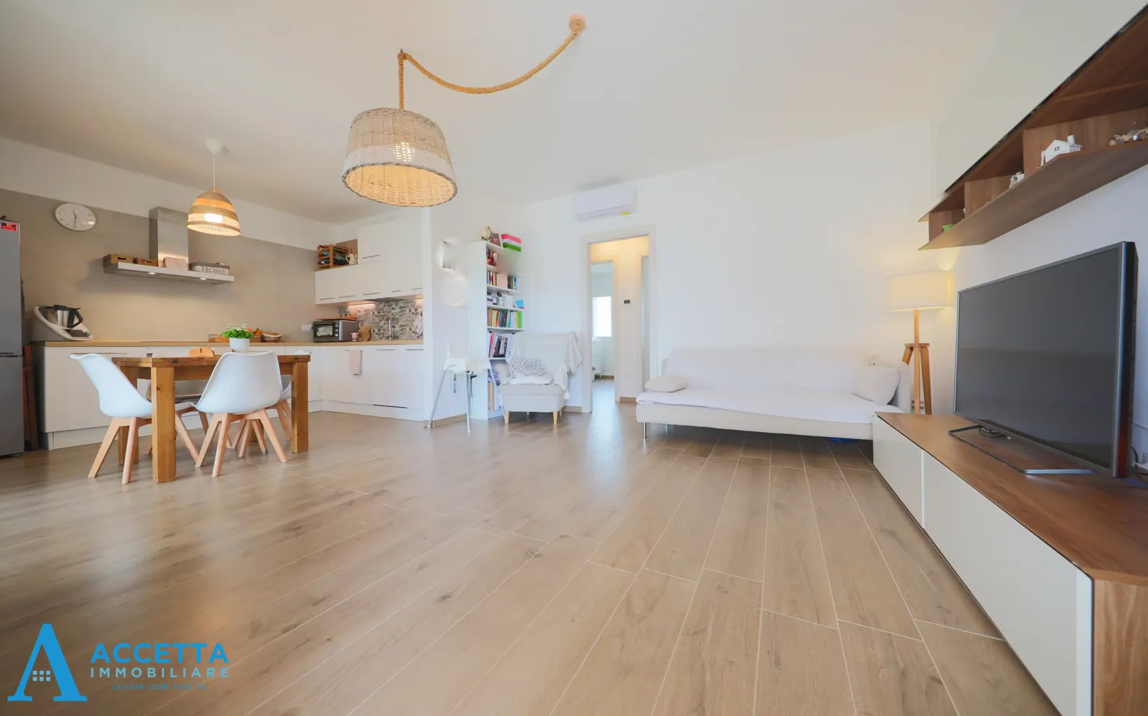 Foto 9 di 21 - Casa indipendente in vendita a Taranto
