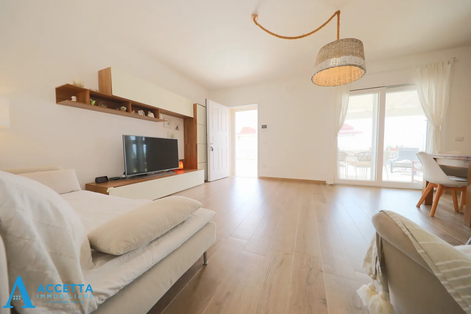 Foto 10 di 21 - Casa indipendente in vendita a Taranto