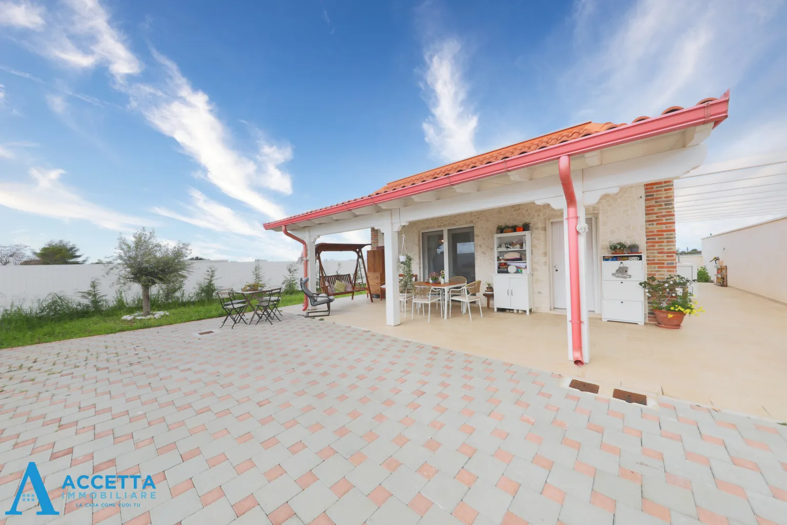 Foto 18 di 21 - Casa indipendente in vendita a Taranto