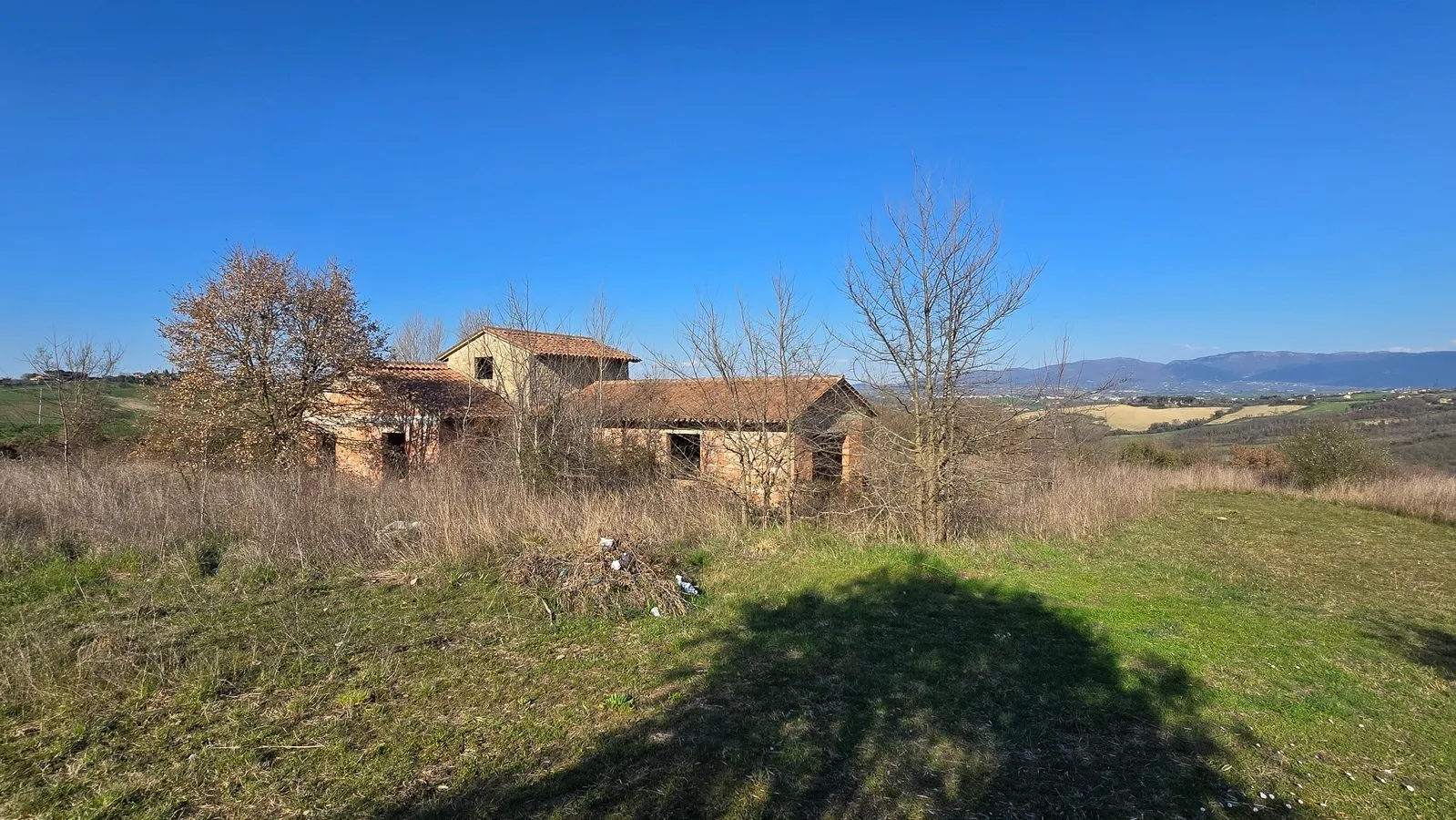 Foto 15 di 28 - Casa indipendente in vendita a Todi