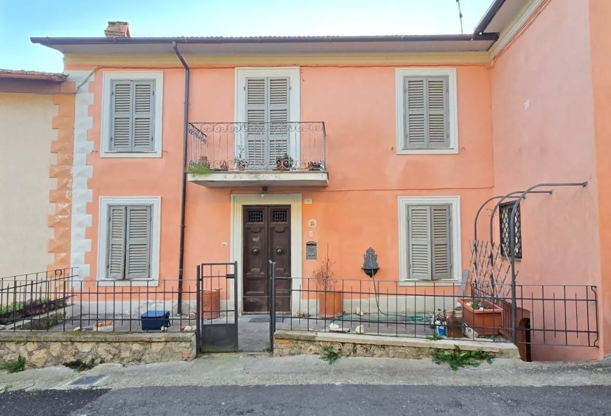 Foto 30 di 30 - Villa a schiera in vendita a Castiglione in Teverina