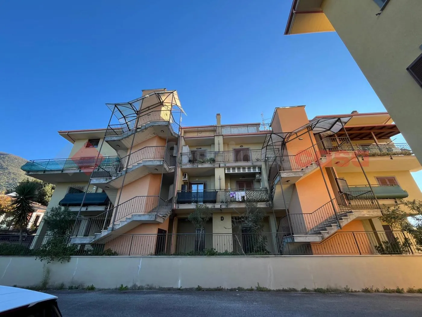 Foto 4 di 49 - Appartamento in vendita a San Polo Dei Cavalieri