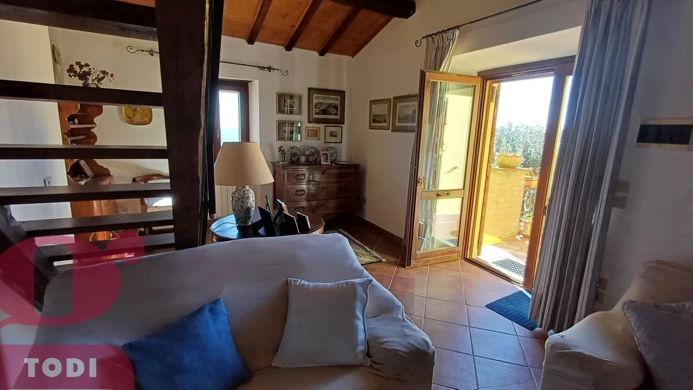 Foto 4 di 39 - Appartamento in vendita a Todi