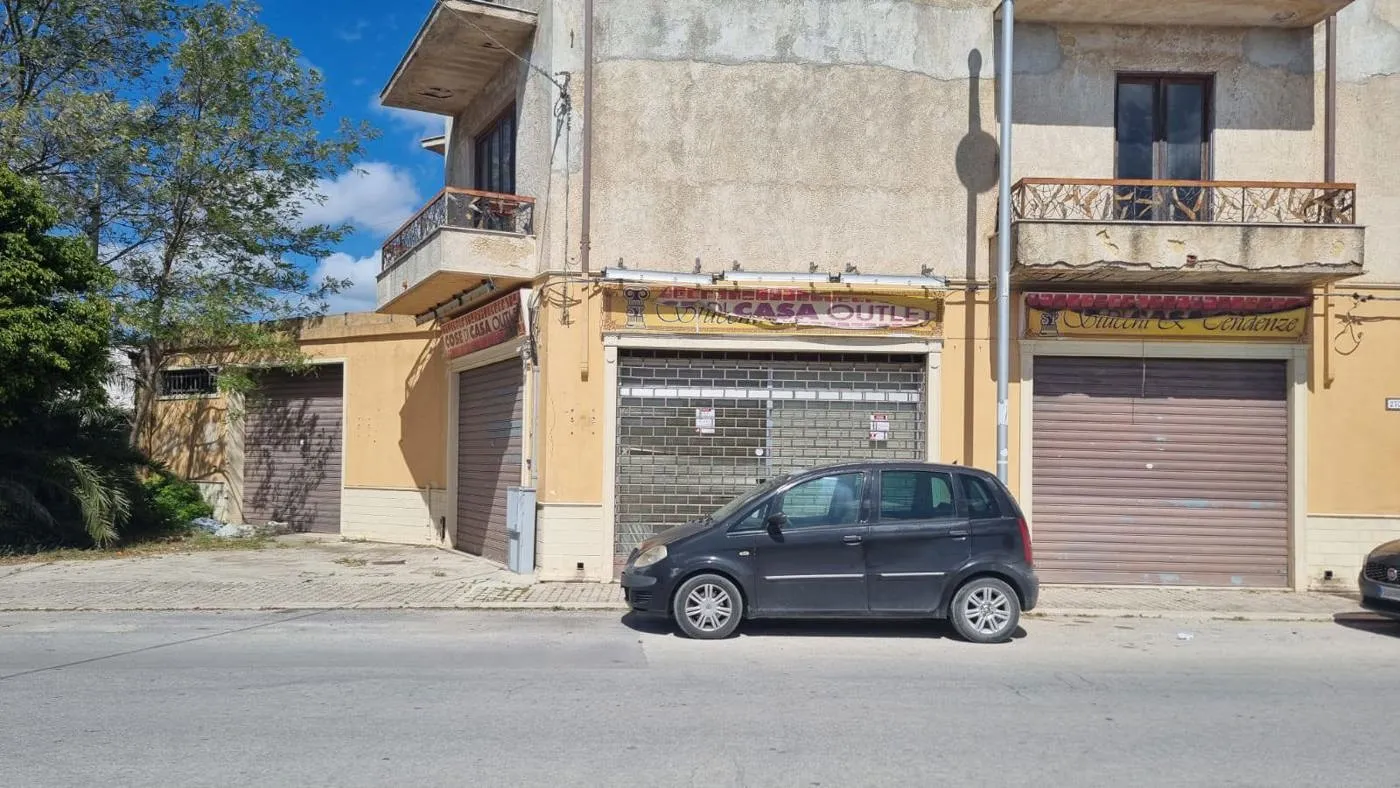 Foto 4 di 9 - Garage in vendita a Mazara del Vallo
