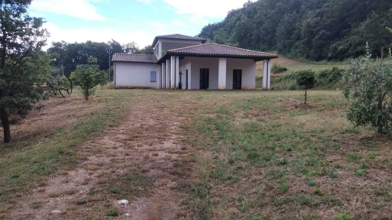 Foto 2 di 17 - Casa indipendente in vendita a Guardea
