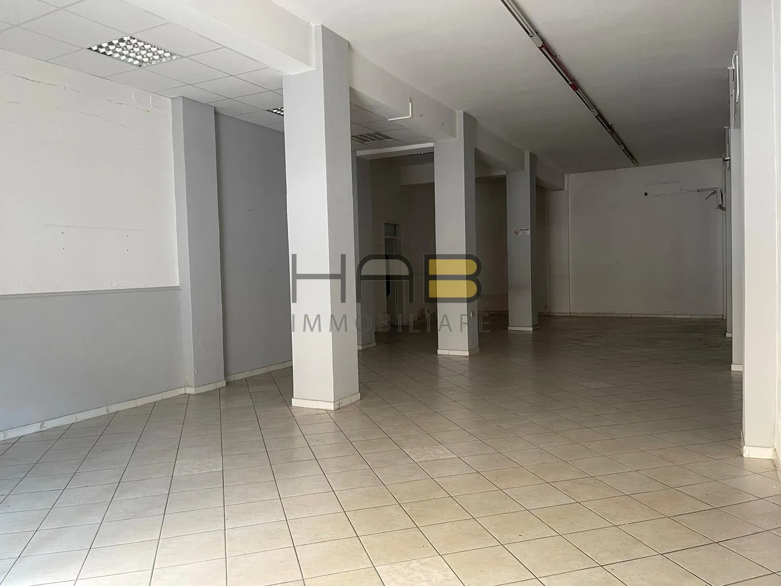 Foto 3 di 8 - Attività commerciale in affitto a Trapani