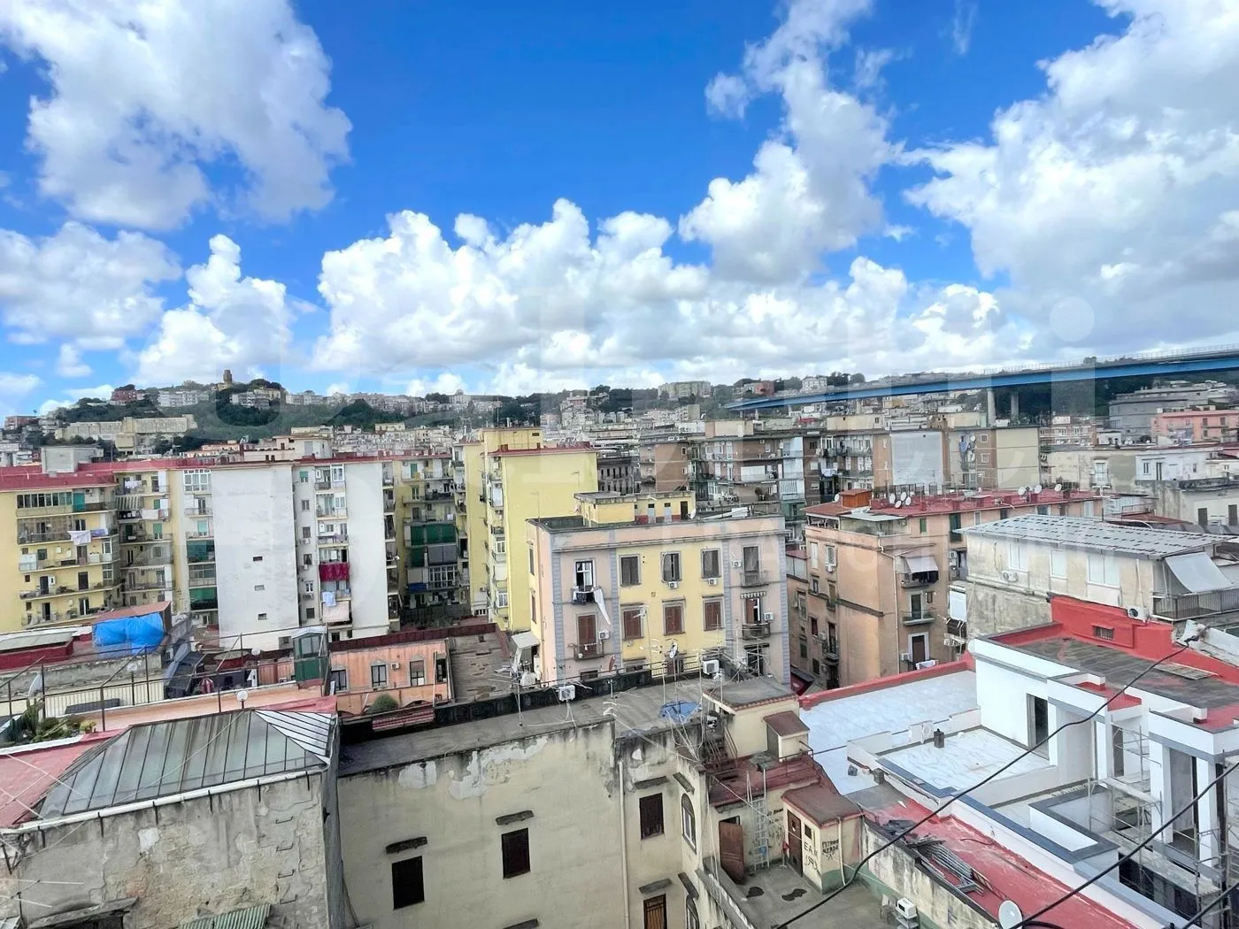 Foto 10 di 11 - Appartamento in vendita a Napoli