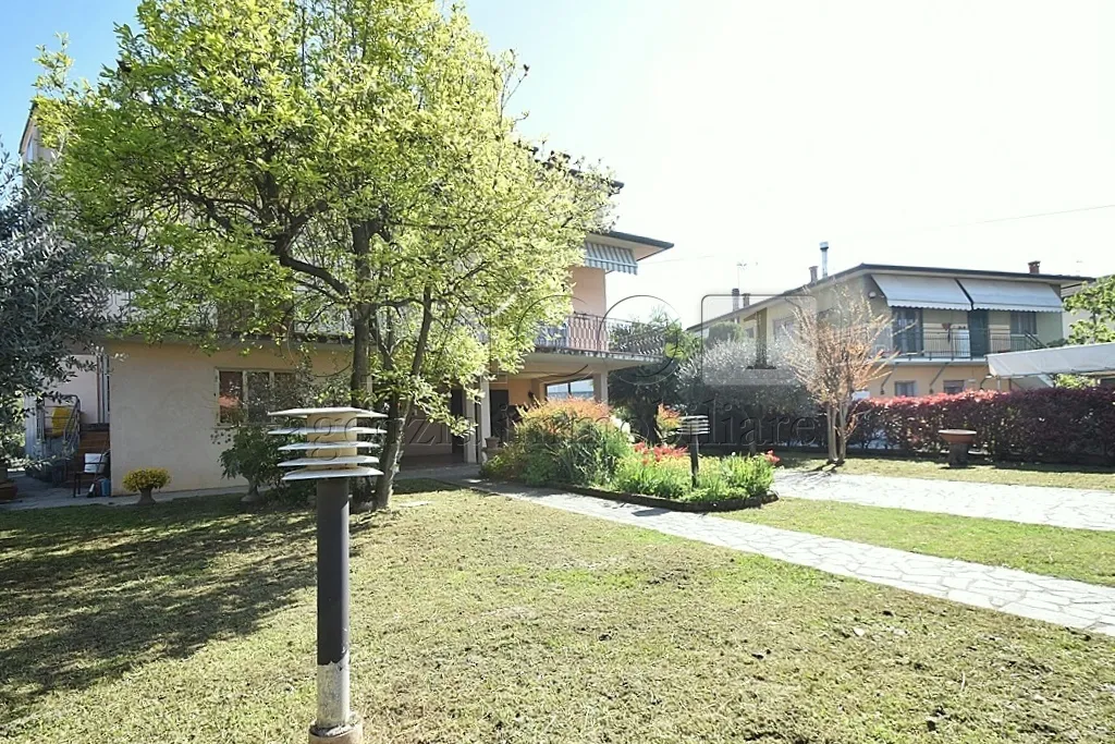 Foto 30 di 34 - Casa indipendente in vendita a Torri di Quartesolo