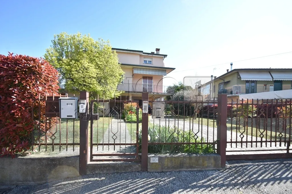 Foto 34 di 34 - Casa indipendente in vendita a Torri di Quartesolo
