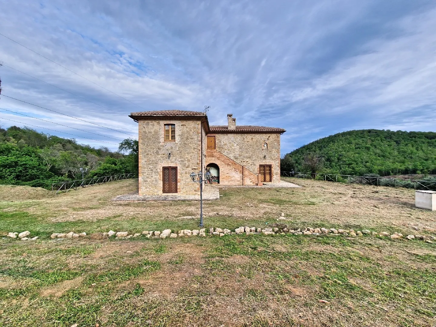 Foto 1 di 27 - Casa indipendente in vendita a Todi