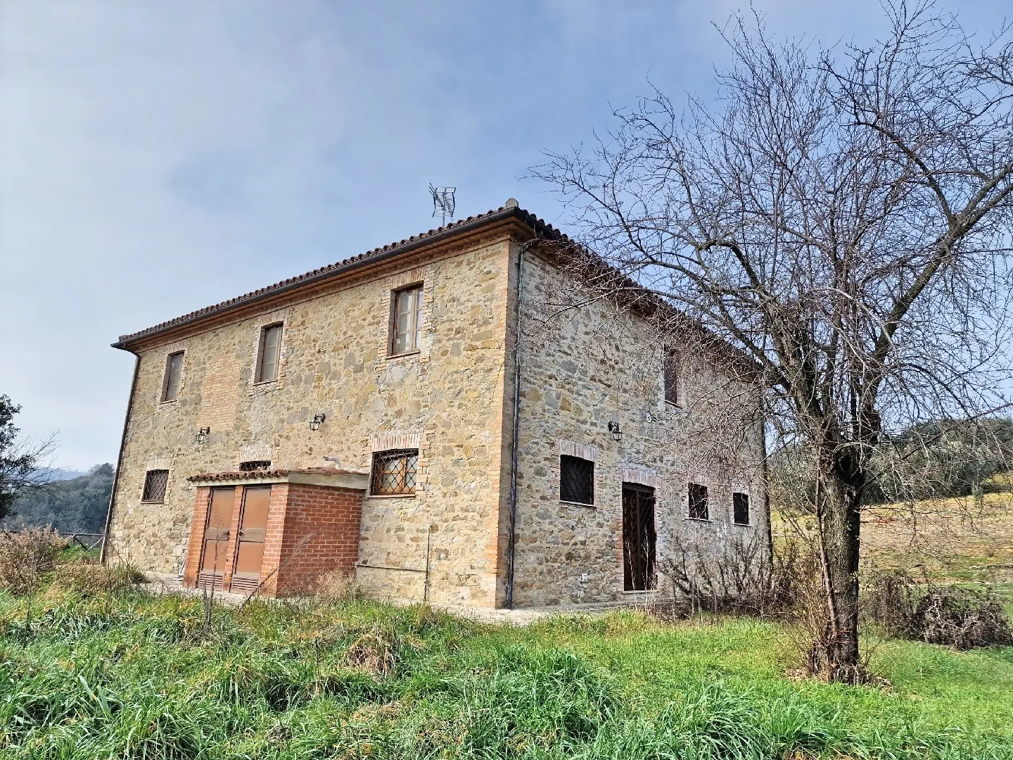 Foto 10 di 27 - Casa indipendente in vendita a Todi