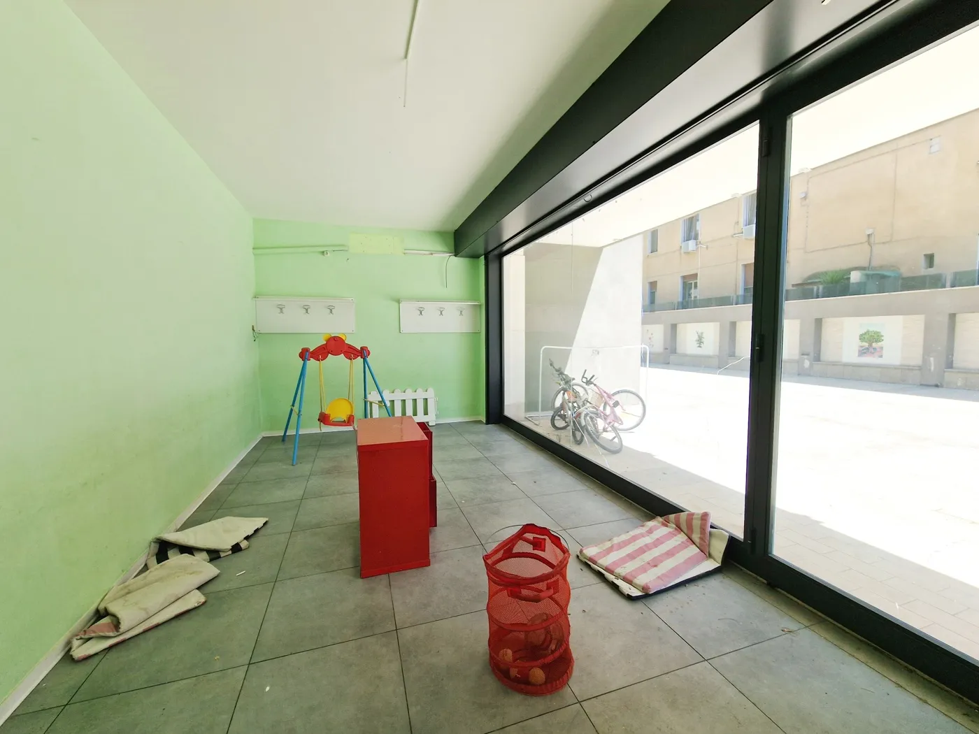 Foto 15 di 39 - Negozio in affitto a Caserta