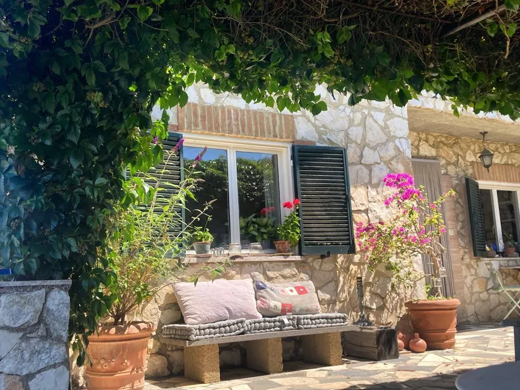 Foto 4 di 60 - Casa indipendente in vendita a Montecchio