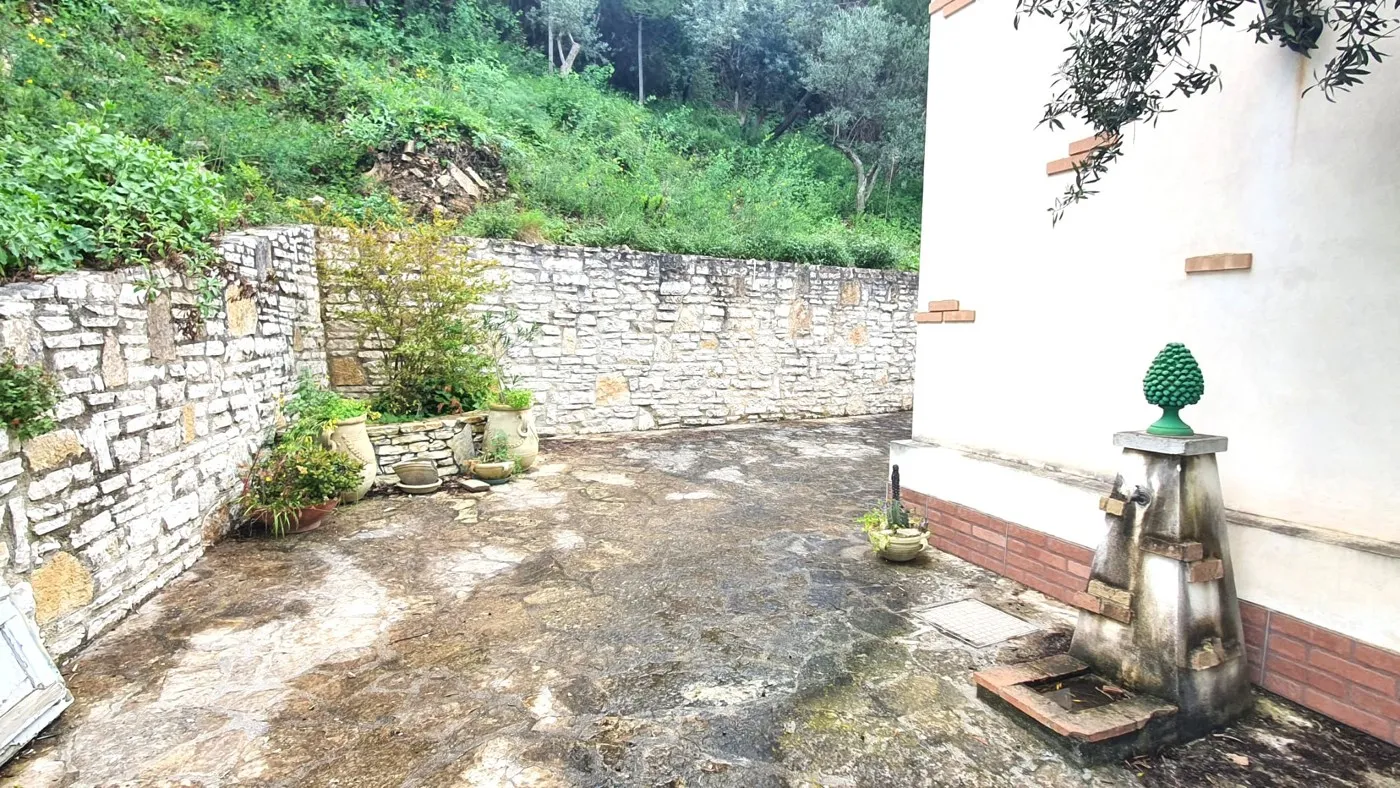 Foto 2 di 32 - Villa in vendita a Castellammare del Golfo
