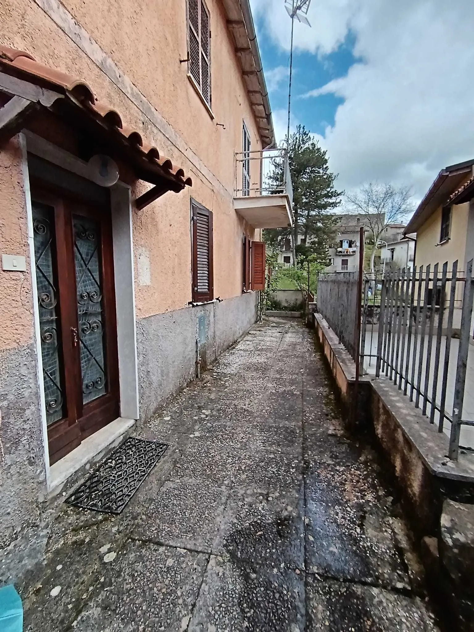 Foto 4 di 23 - Appartamento in vendita a Collegiove