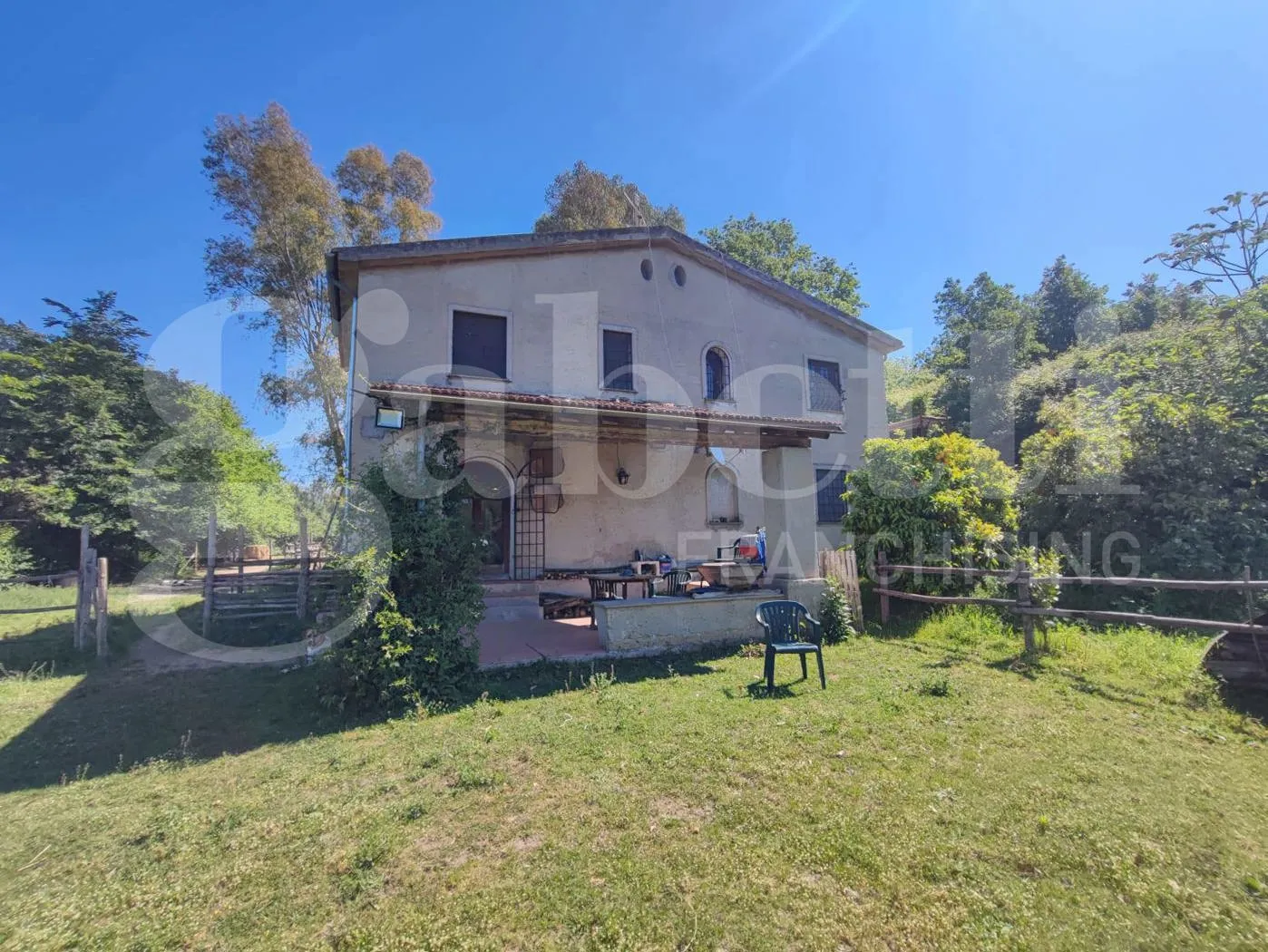 Foto 1 di 40 - Casa indipendente in vendita a Sessa Aurunca
