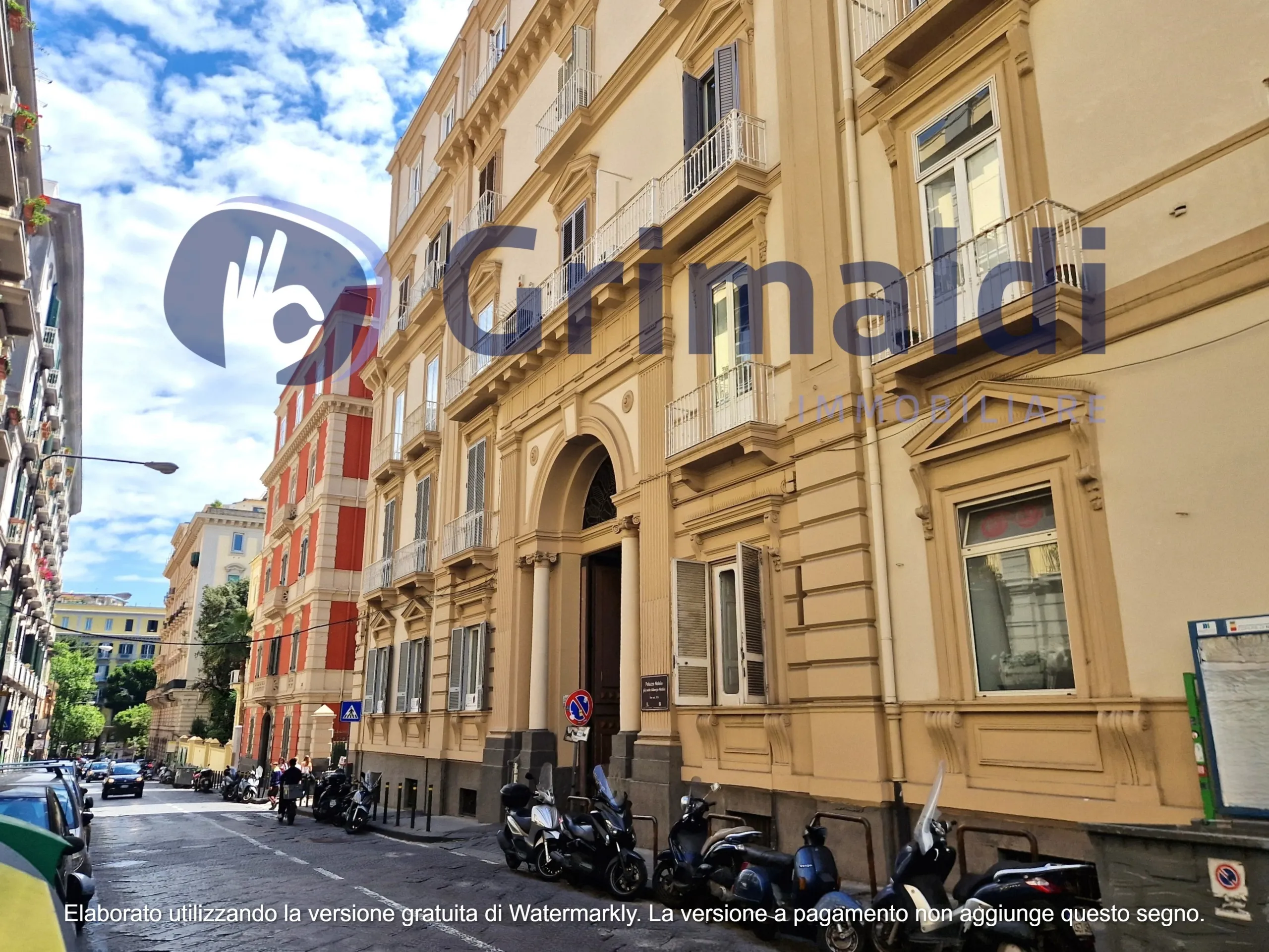 Foto 1 di 19 - Appartamento in vendita a Napoli