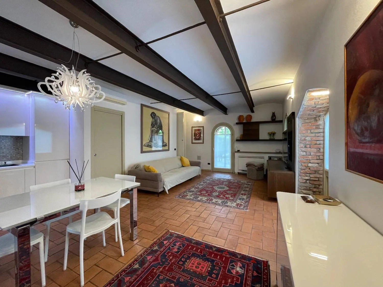 Foto 1 di 23 - Villa a schiera in vendita a Lodi