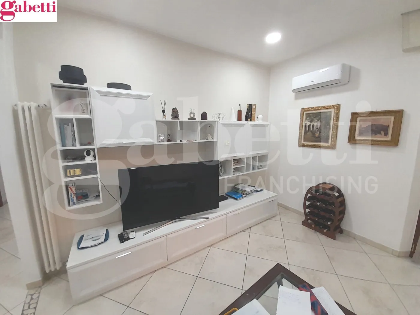 Foto 4 di 22 - Appartamento in vendita a Poggibonsi