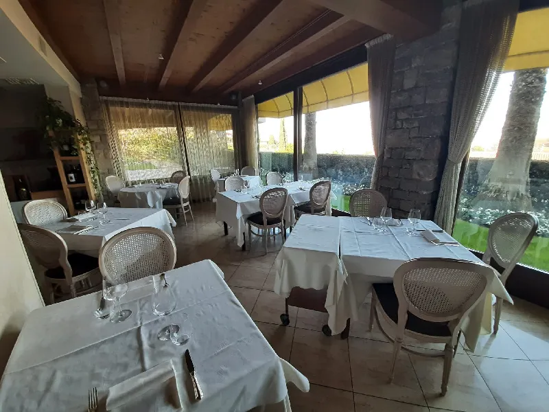 Foto 11 di 20 - Negozio in vendita a Soiano del Lago