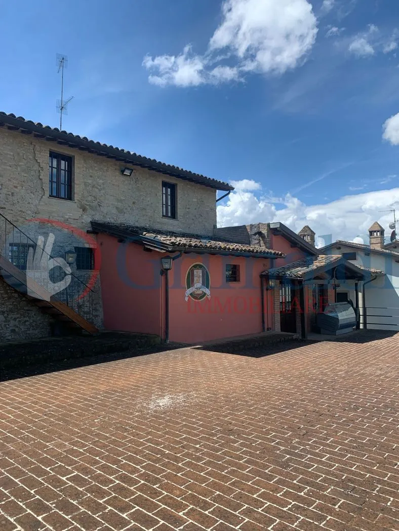 Foto 30 di 49 - Ristorante in affitto a Bevagna