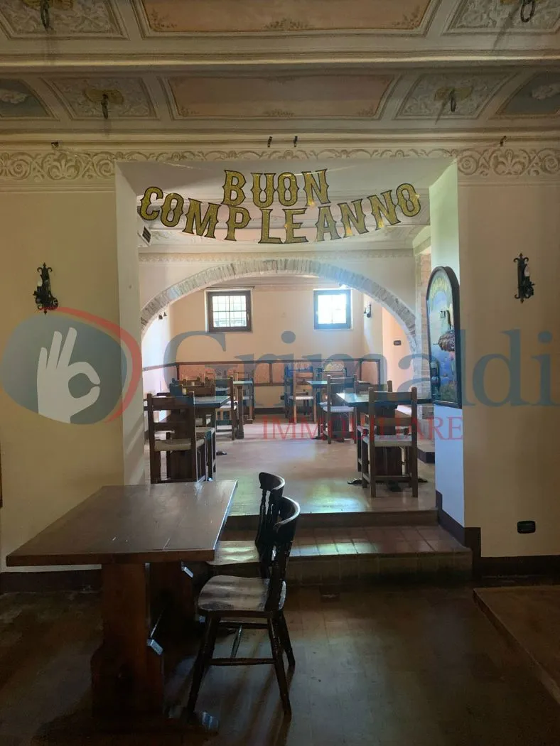 Foto 49 di 49 - Ristorante in affitto a Bevagna