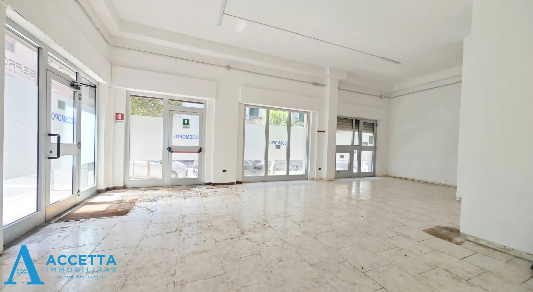 Foto 5 di 20 - Attività commerciale in affitto a Taranto