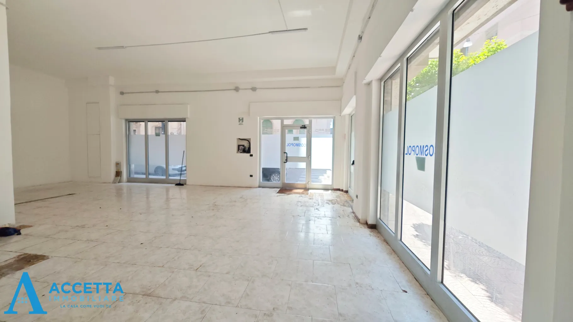Foto 9 di 20 - Attività commerciale in affitto a Taranto