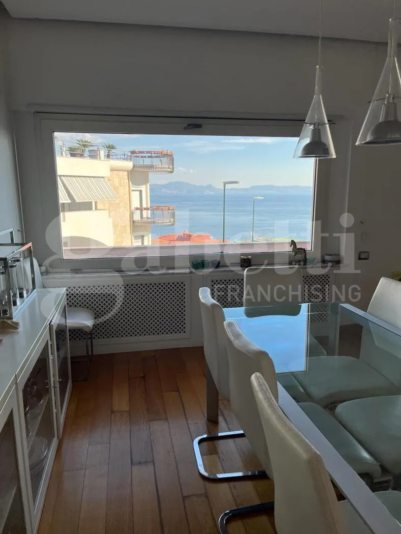 Foto 9 di 32 - Appartamento in vendita a Napoli