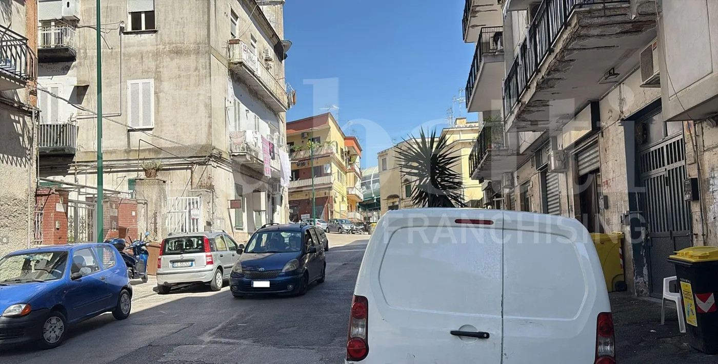 Foto 3 di 14 - Appartamento in vendita a Napoli