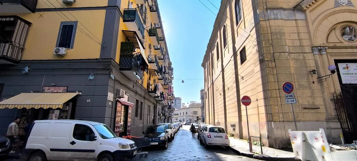 Foto 3 di 23 - Appartamento in vendita a Napoli