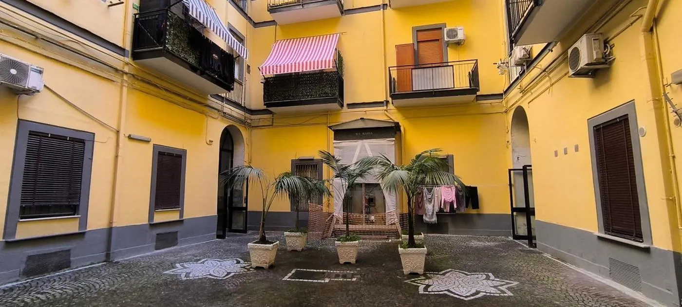 Foto 20 di 23 - Appartamento in vendita a Napoli