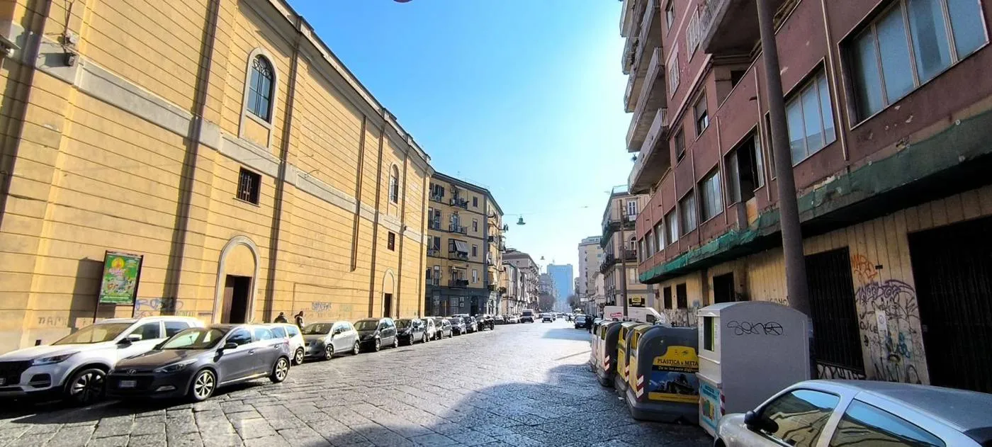 Foto 22 di 23 - Appartamento in vendita a Napoli