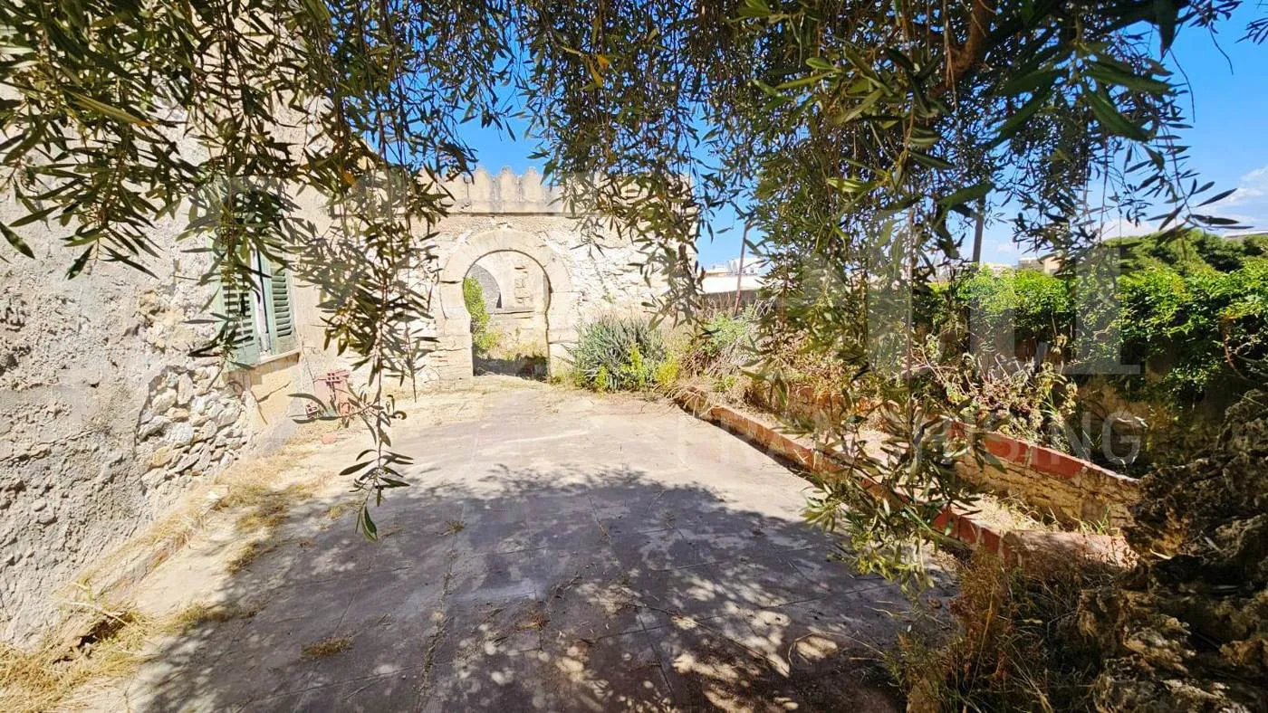 Foto 2 di 23 - Villa in vendita a Erice
