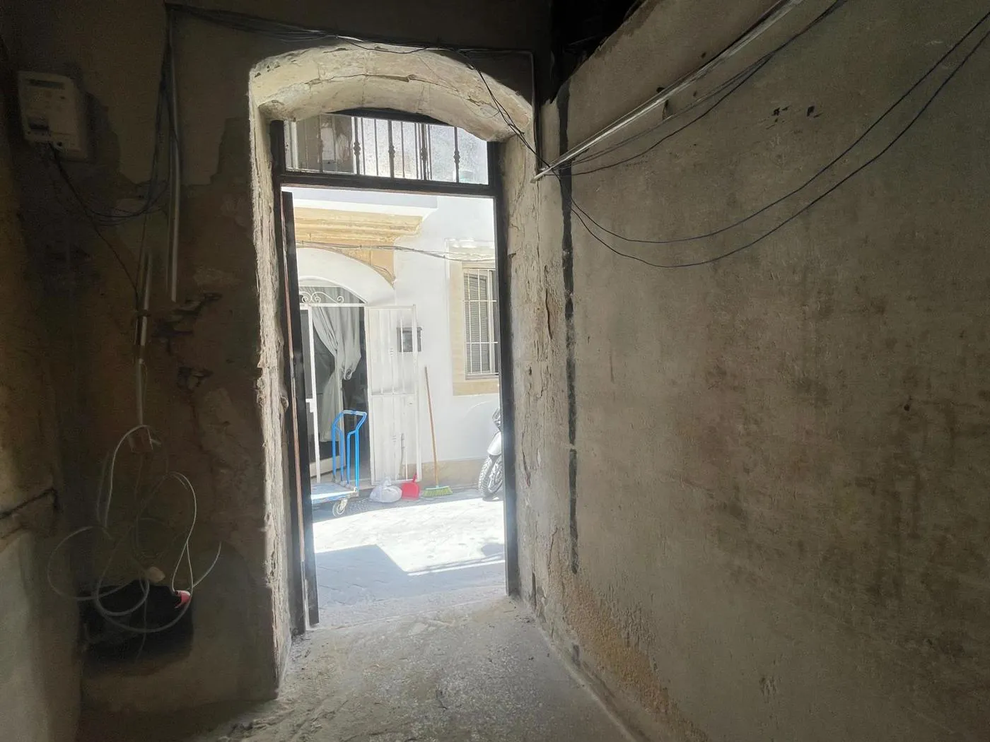 Foto 22 di 24 - Magazzino in vendita a Siracusa