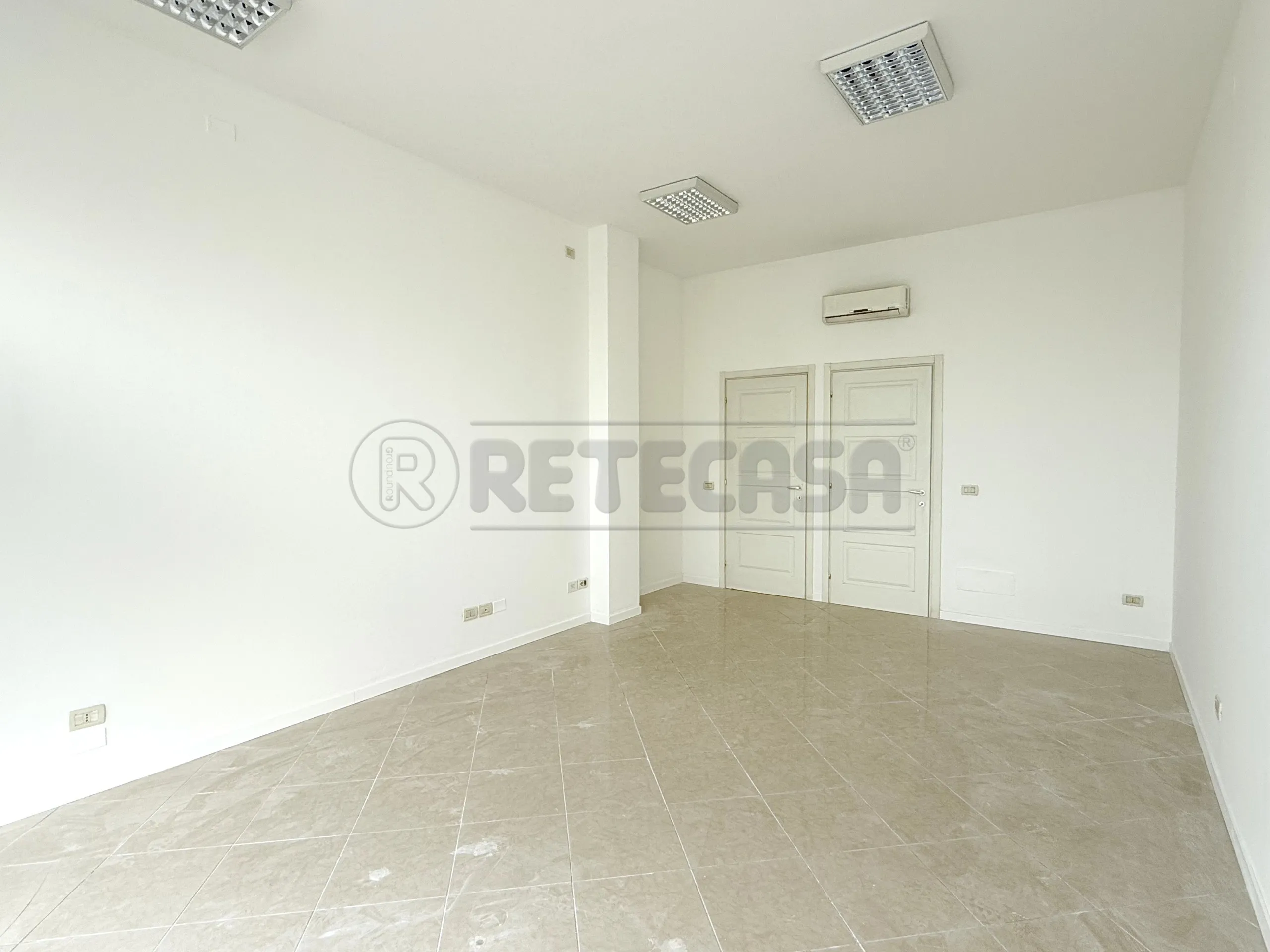 Foto 3 di 8 - Attività commerciale in affitto a Vicenza