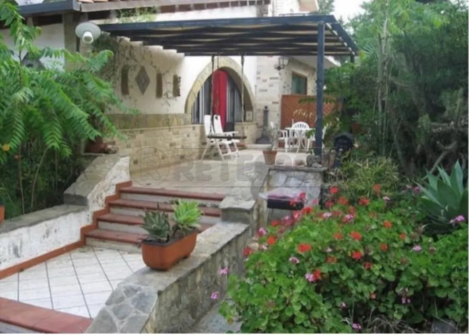 Foto 50 di 107 - Casa indipendente in vendita a Castellammare del Golfo