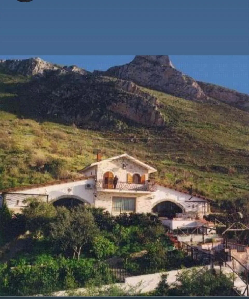 Foto 70 di 107 - Casa indipendente in vendita a Castellammare del Golfo