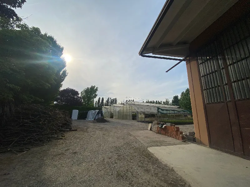 Foto 5 di 20 - Magazzino in vendita a Manerba del Garda