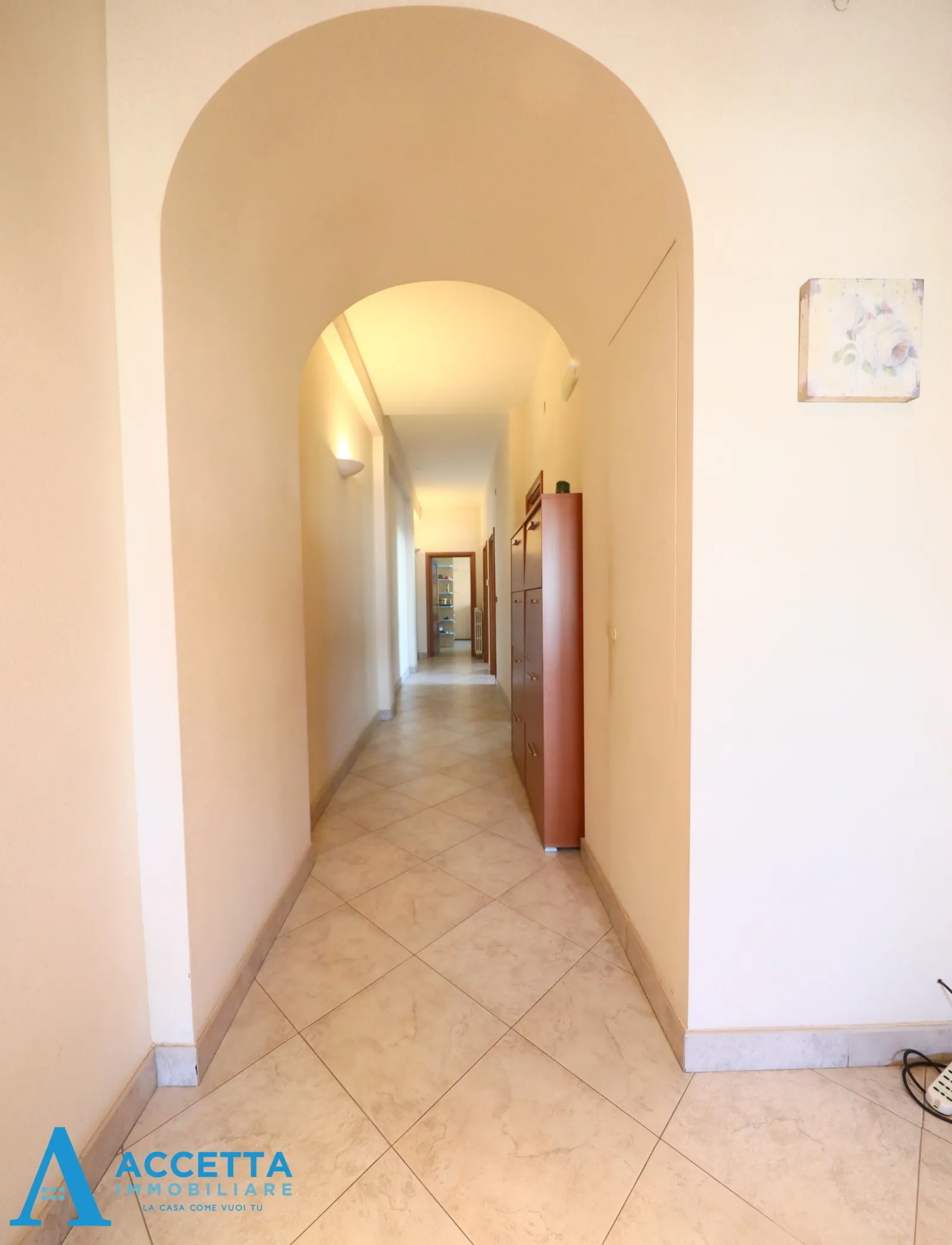 Foto 3 di 22 - Appartamento in vendita a Taranto