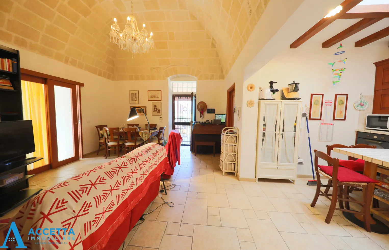 Foto 2 di 26 - Casa indipendente in vendita a Taranto