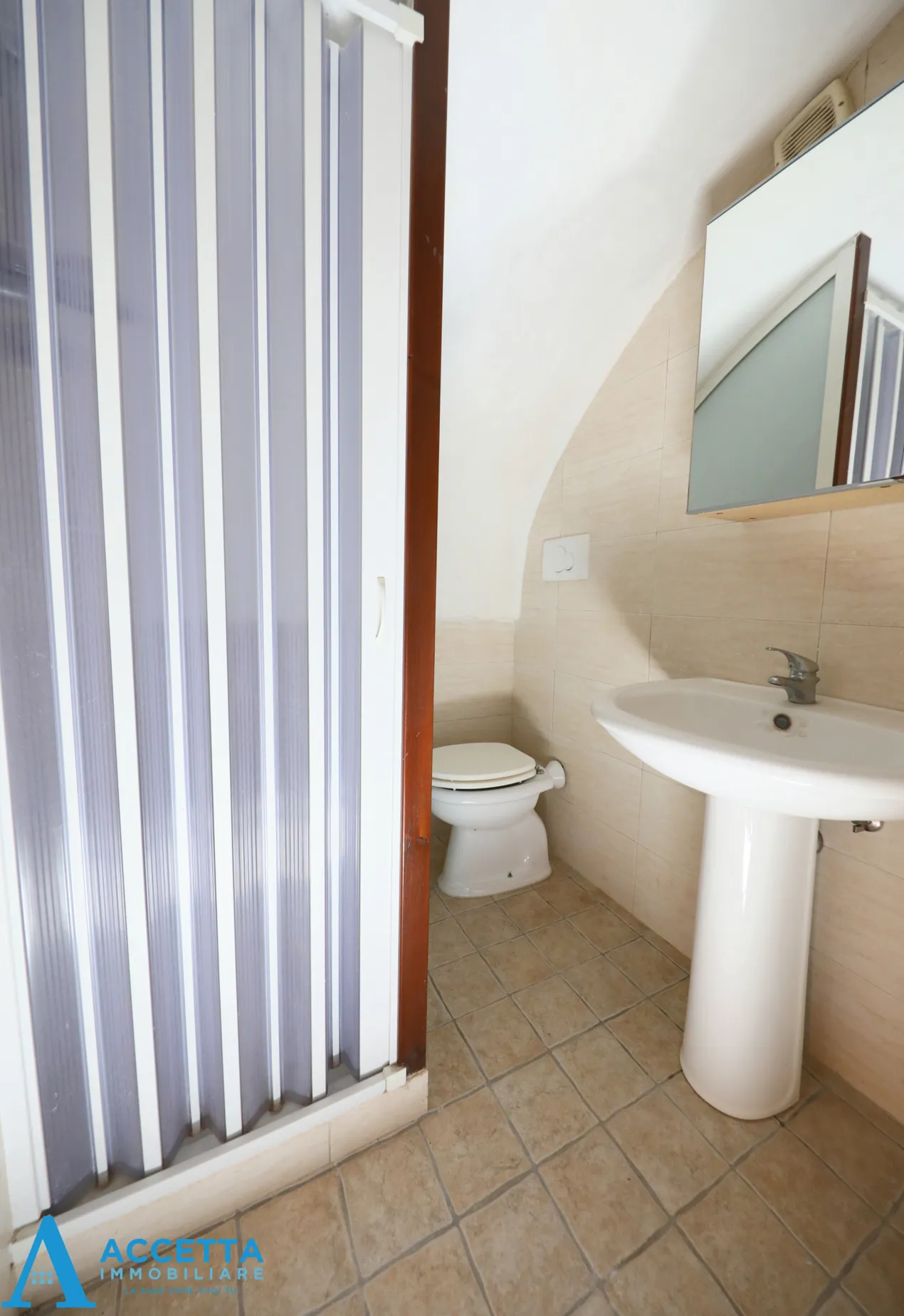 Foto 10 di 26 - Casa indipendente in vendita a Taranto