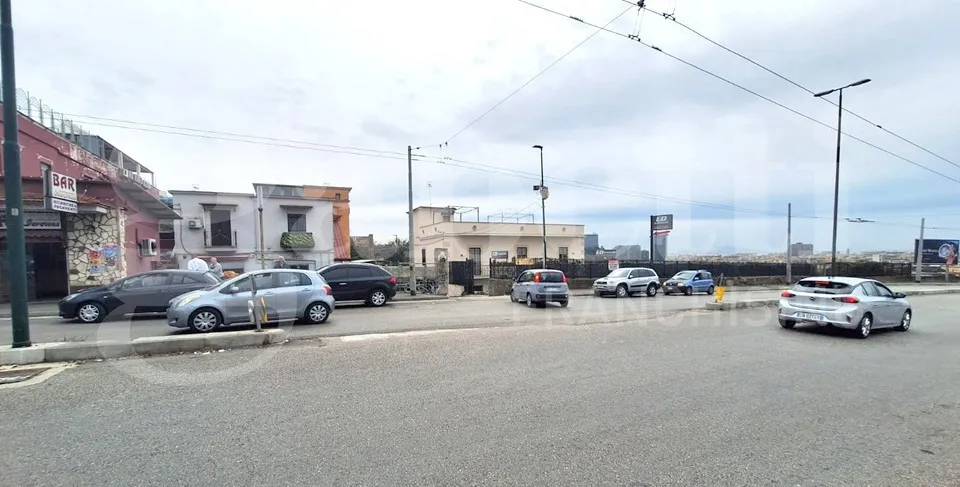 Foto 1 di 14 - Appartamento in vendita a Napoli