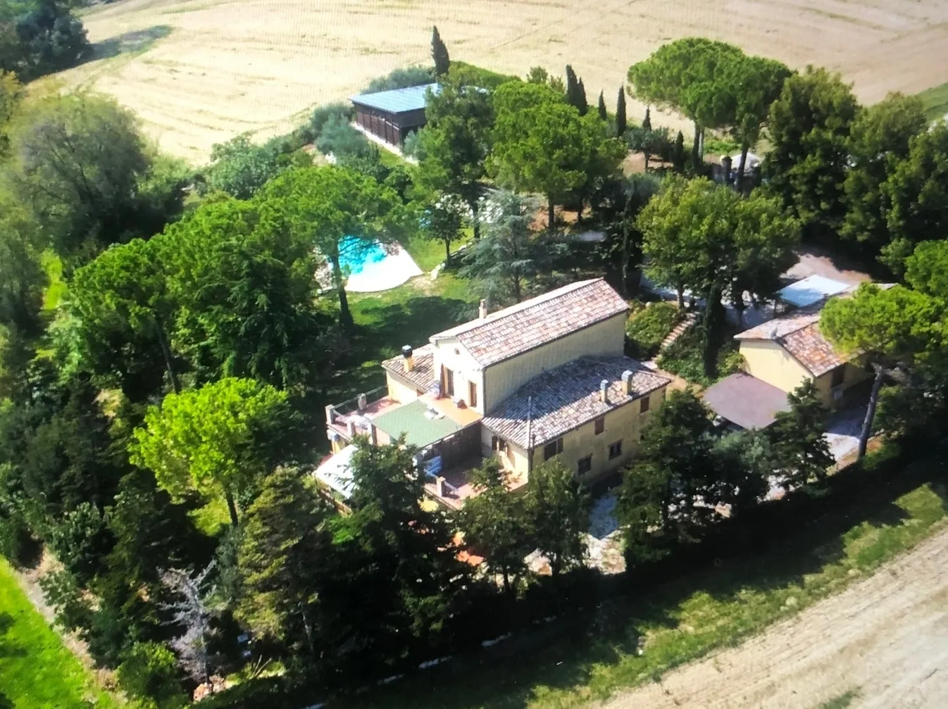 Foto 1 di 39 - Casa indipendente in vendita a Osimo