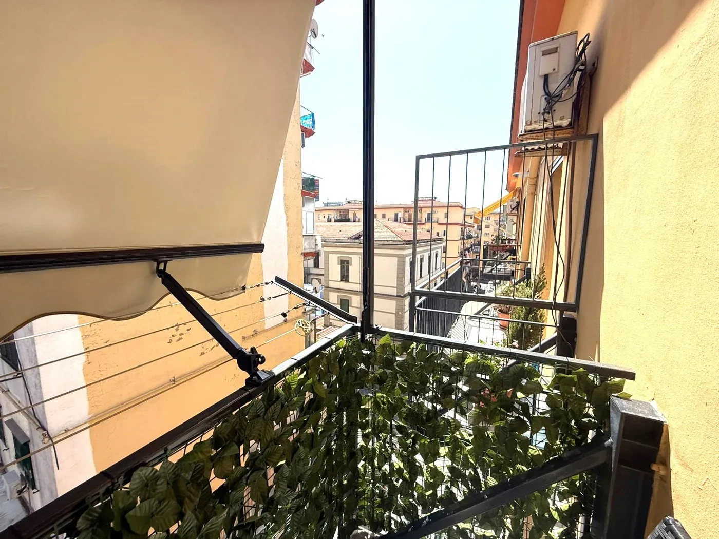 Foto 10 di 17 - Appartamento in vendita a Napoli